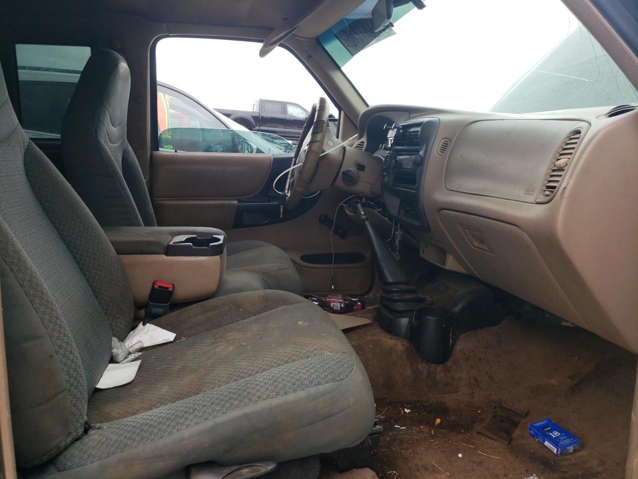 2001 Mazda B3000 Cab Plus - Image 7