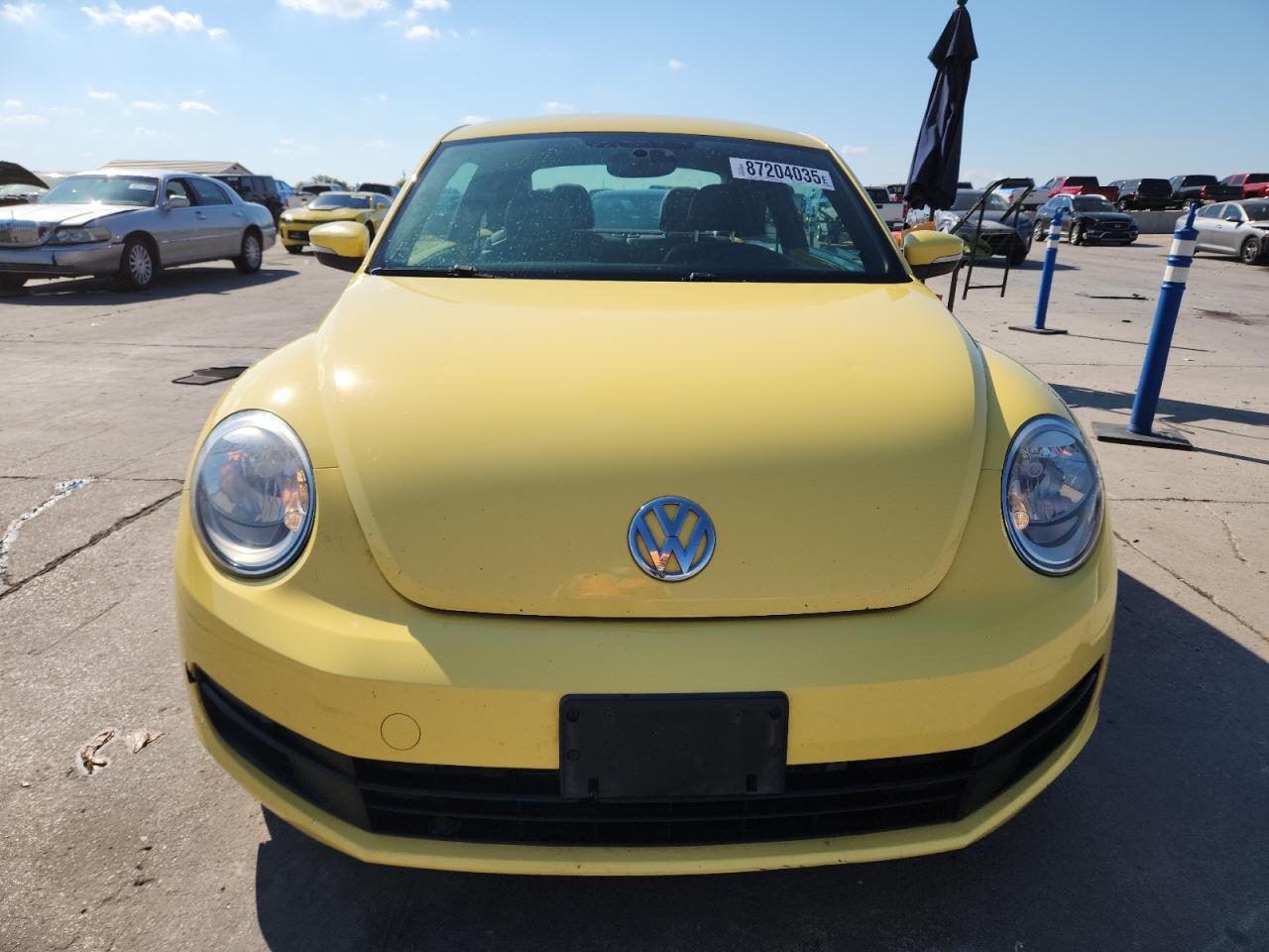 2013 Volkswagen Beetle - Image 5