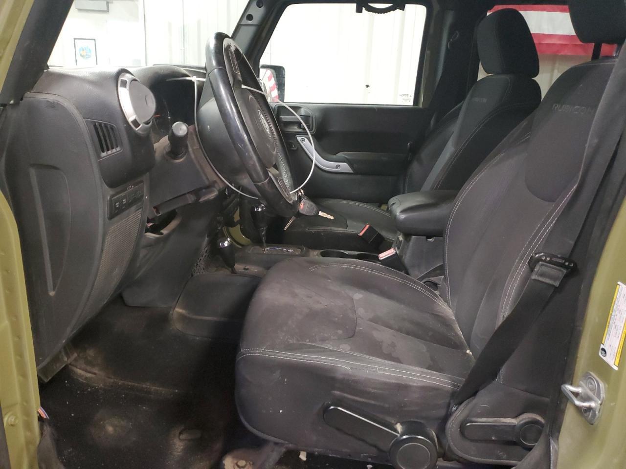 2013 Jeep Wrangler Unlimited Rubicon - Image 7