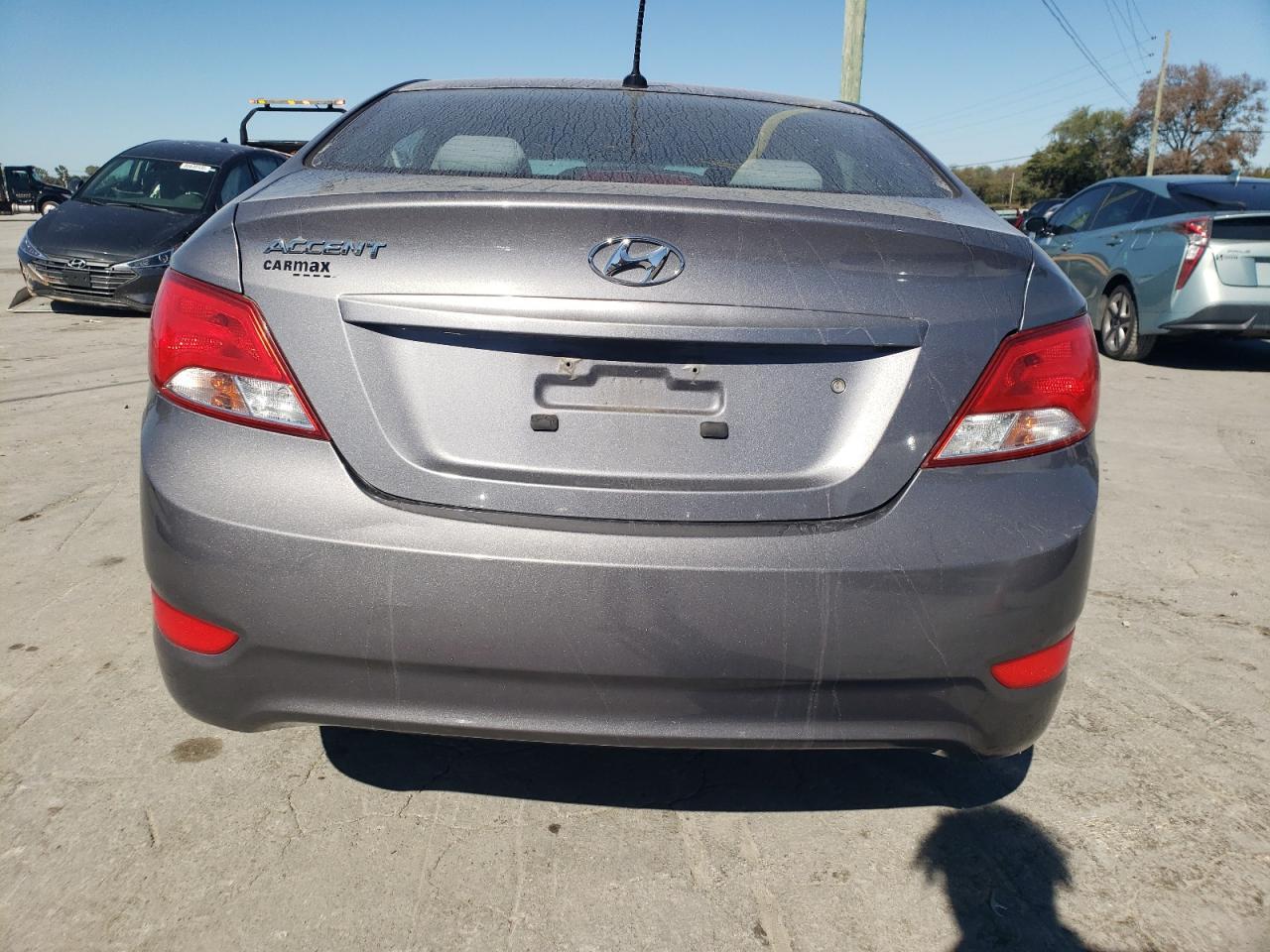 2017 Hyundai Accent Se - Фото 6