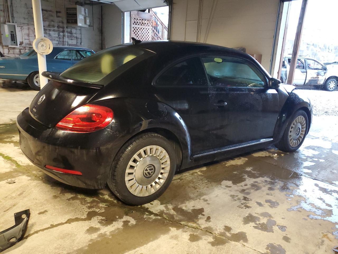 2016 Volkswagen Beetle Se - Image 3