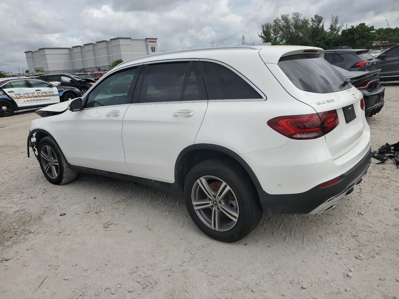 2021 Mercedes-Benz Glc 300 - Image 2