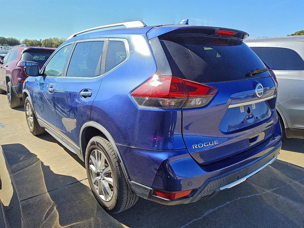 2020 Nissan Rogue S - Image 2