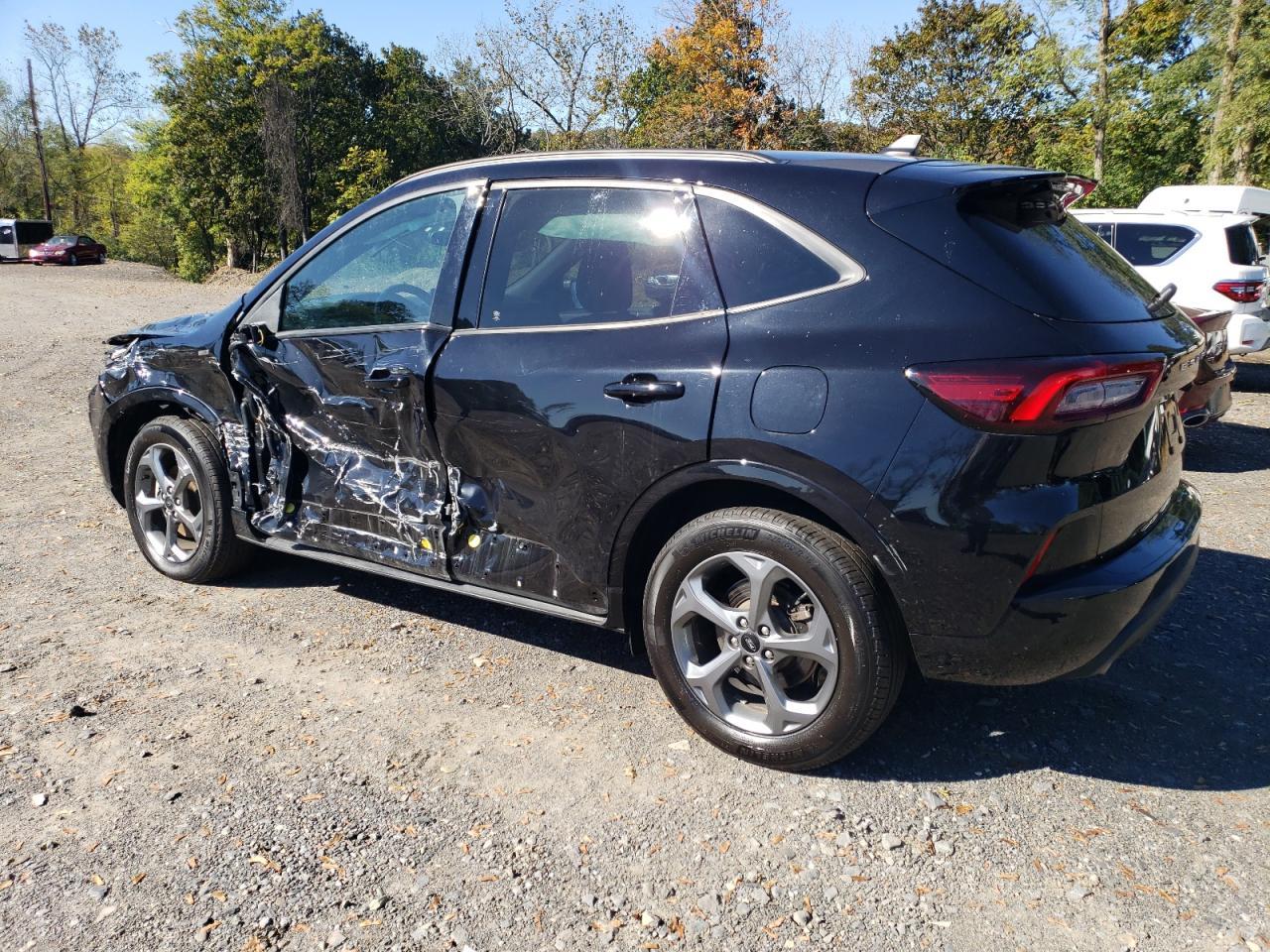 2023 Ford Escape St Line - Фото 2