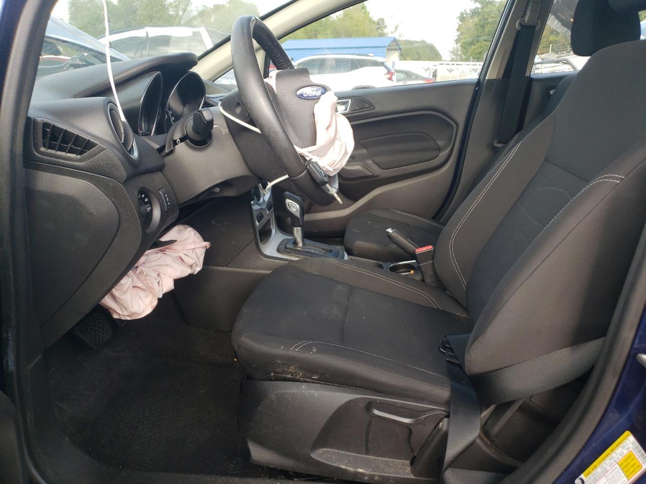 2016 Ford Fiesta Se - Фото 7
