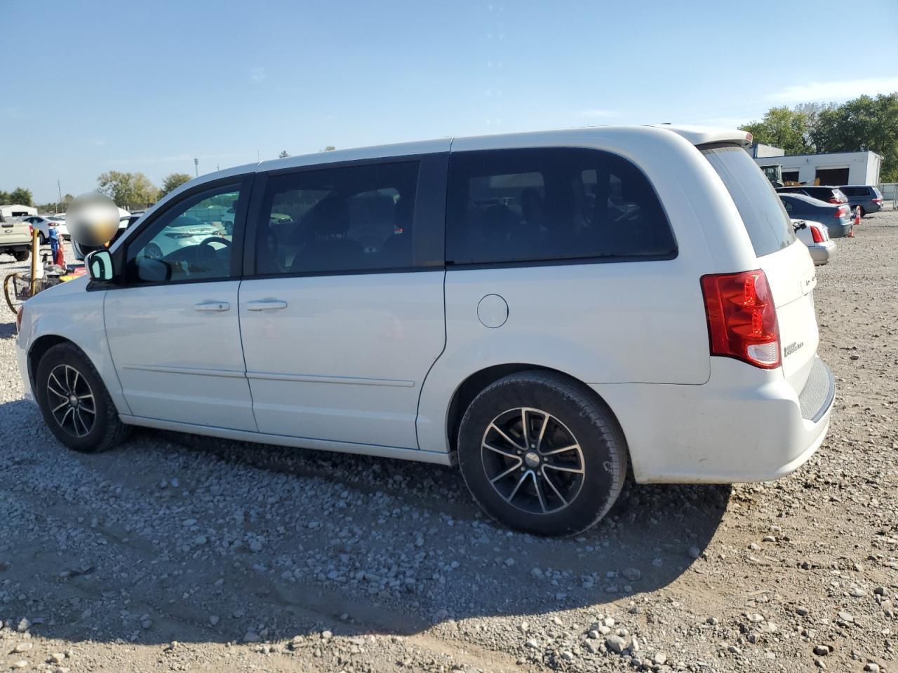 2016 Dodge Grand Caravan Sxt - Фото 2