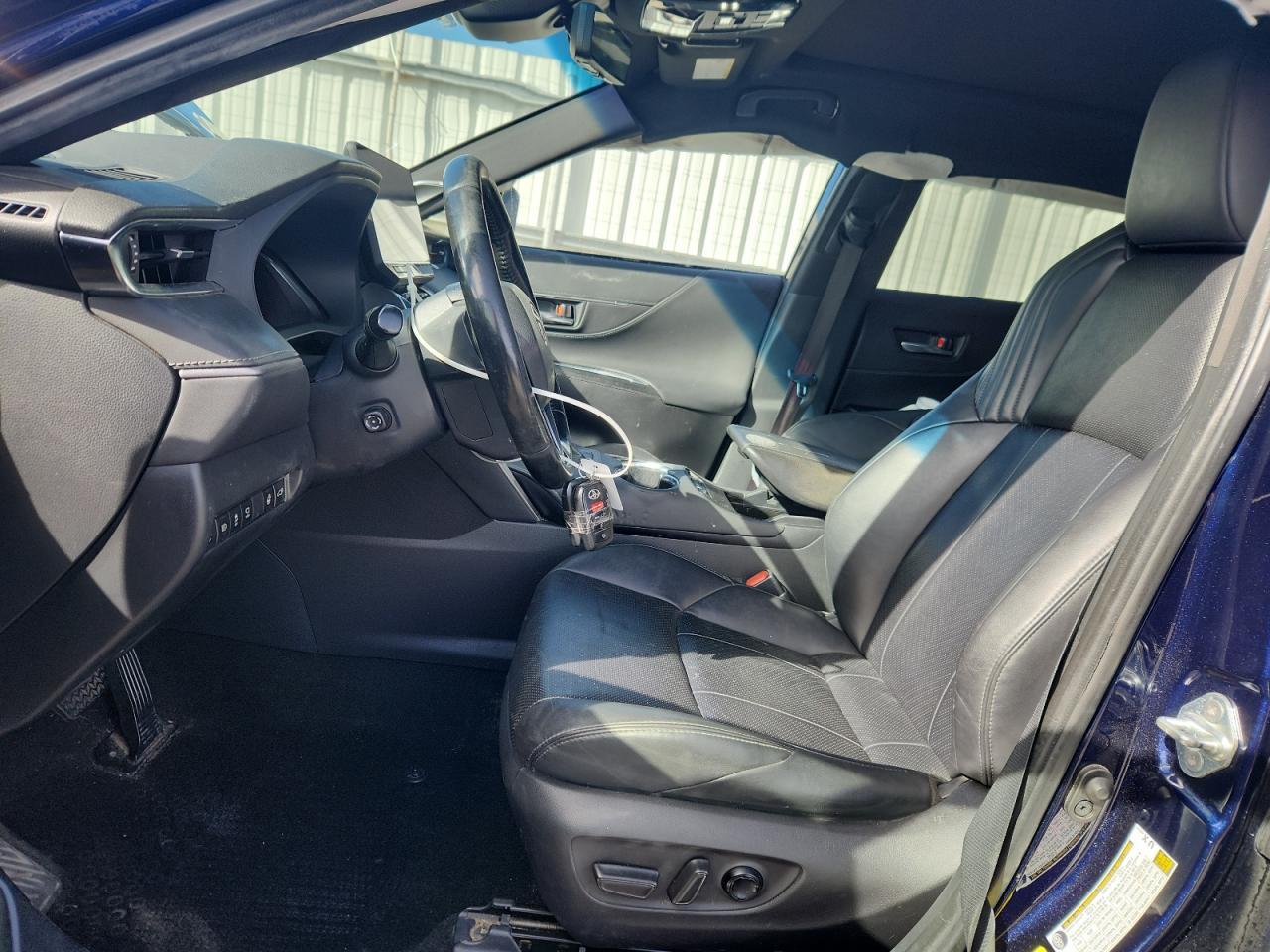 2023 Toyota Venza Le - Фото 7