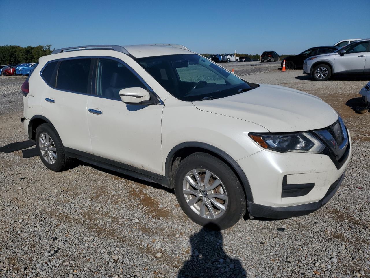 2017 Nissan Rogue S - Фото 4