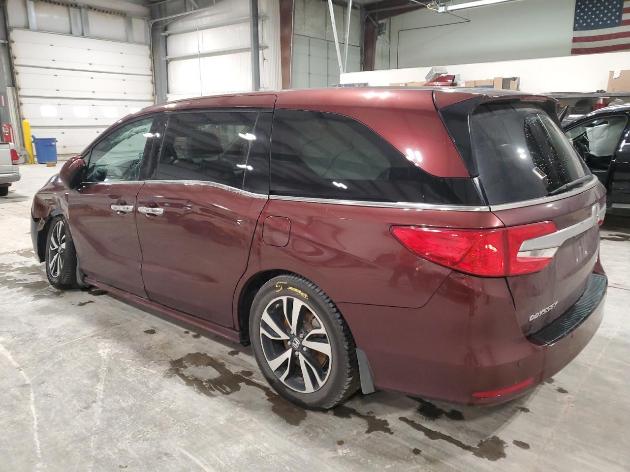 2018 Honda Odyssey Elite - Image 2