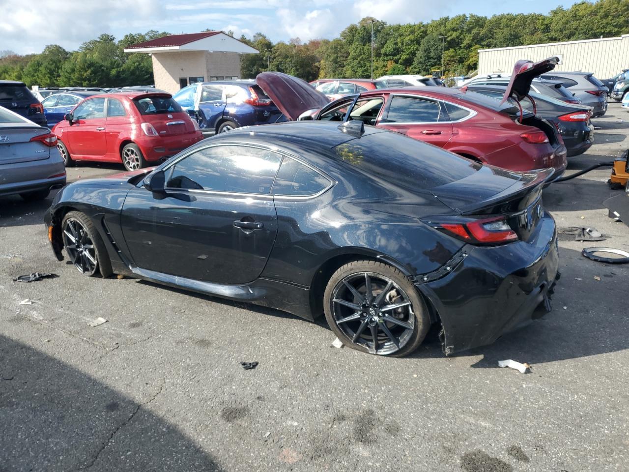 2023 Toyota Gr 86 Premium - Image 2