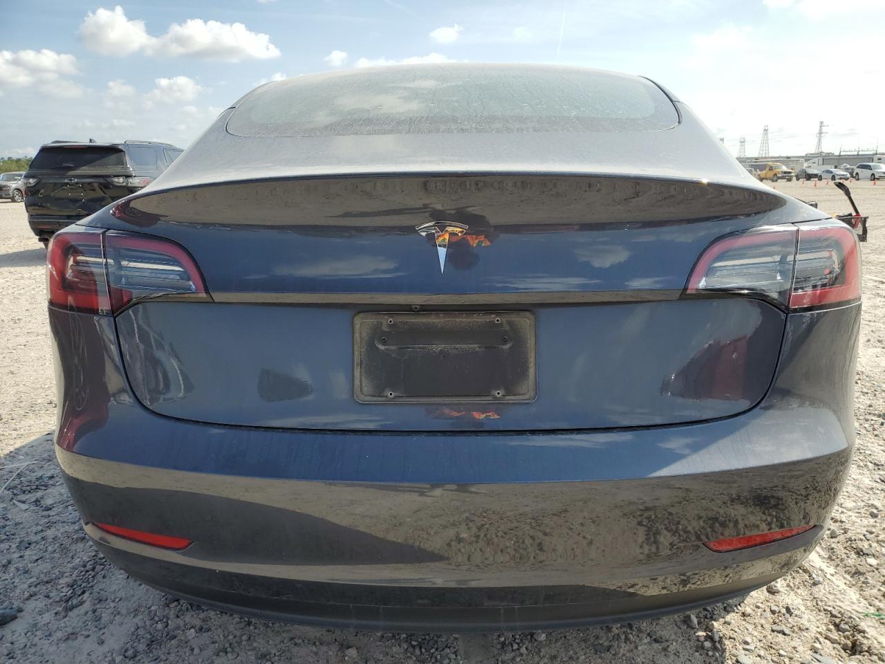 2023 Tesla Model 3 - Фото 6