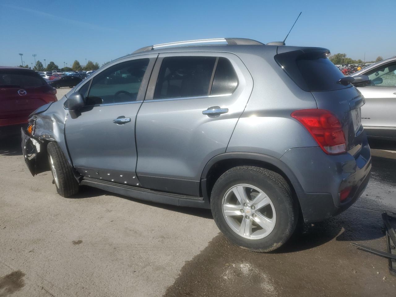 2019 Chevrolet Trax 1Lt - Image 2