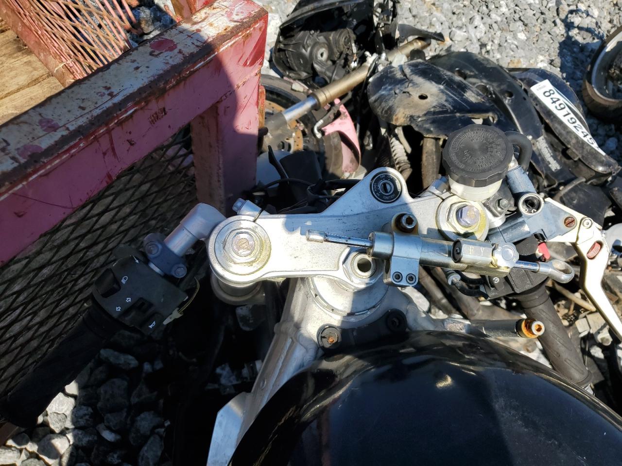 1999 Suzuki Tl1000 R - Фото 7