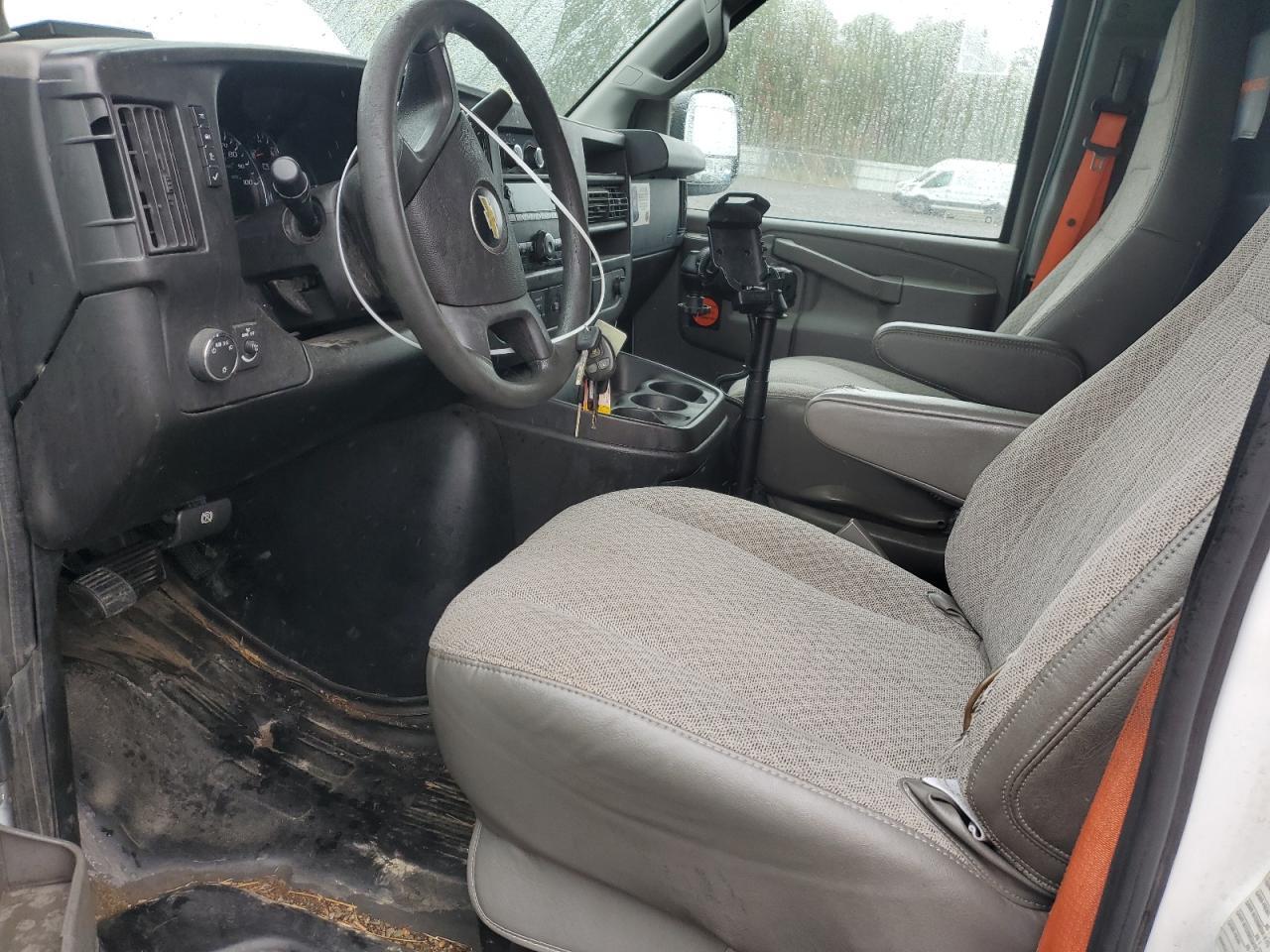 2017 Chevrolet Express G2500 - Image 7