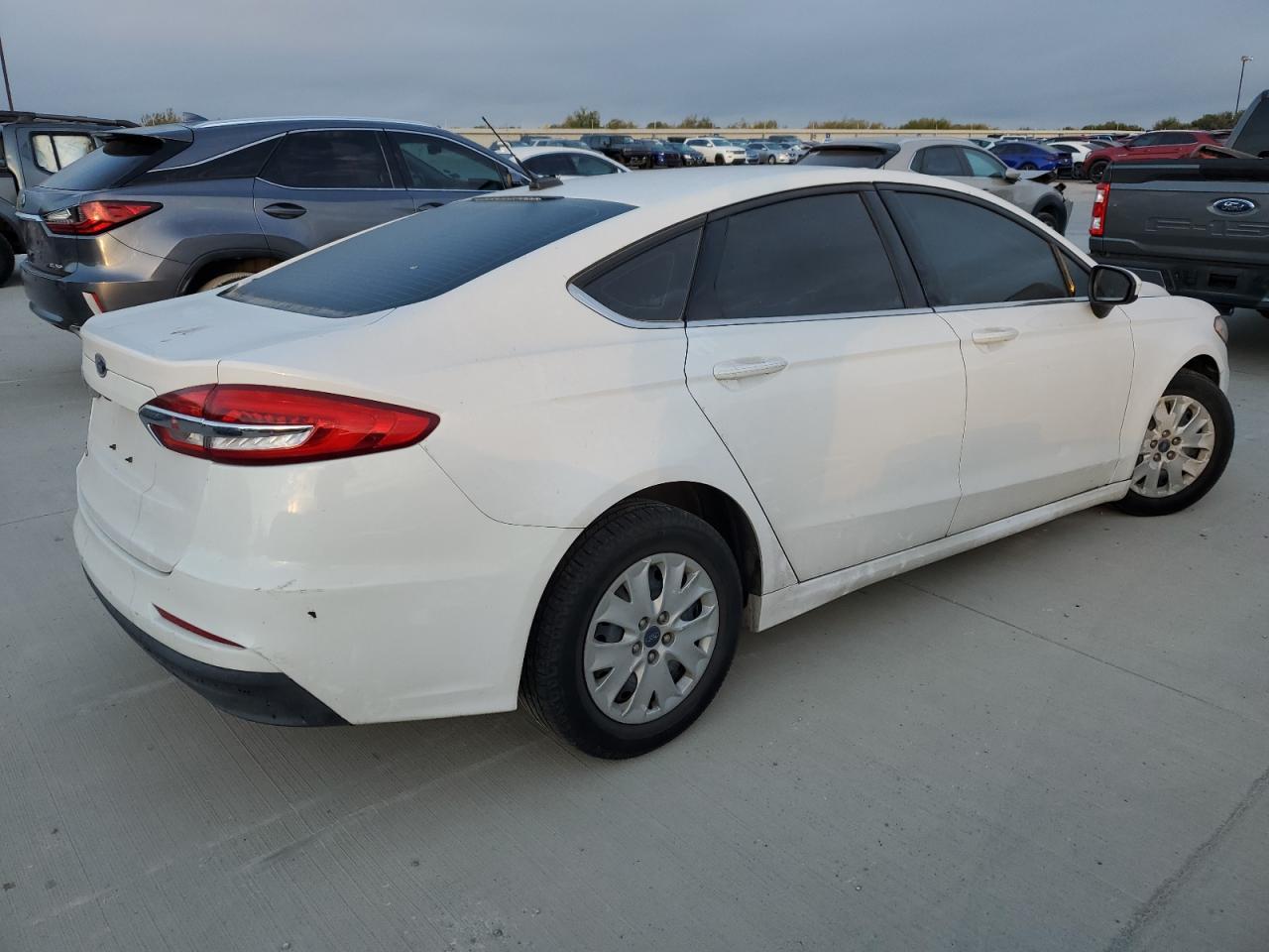2019 Ford Fusion S - Image 3