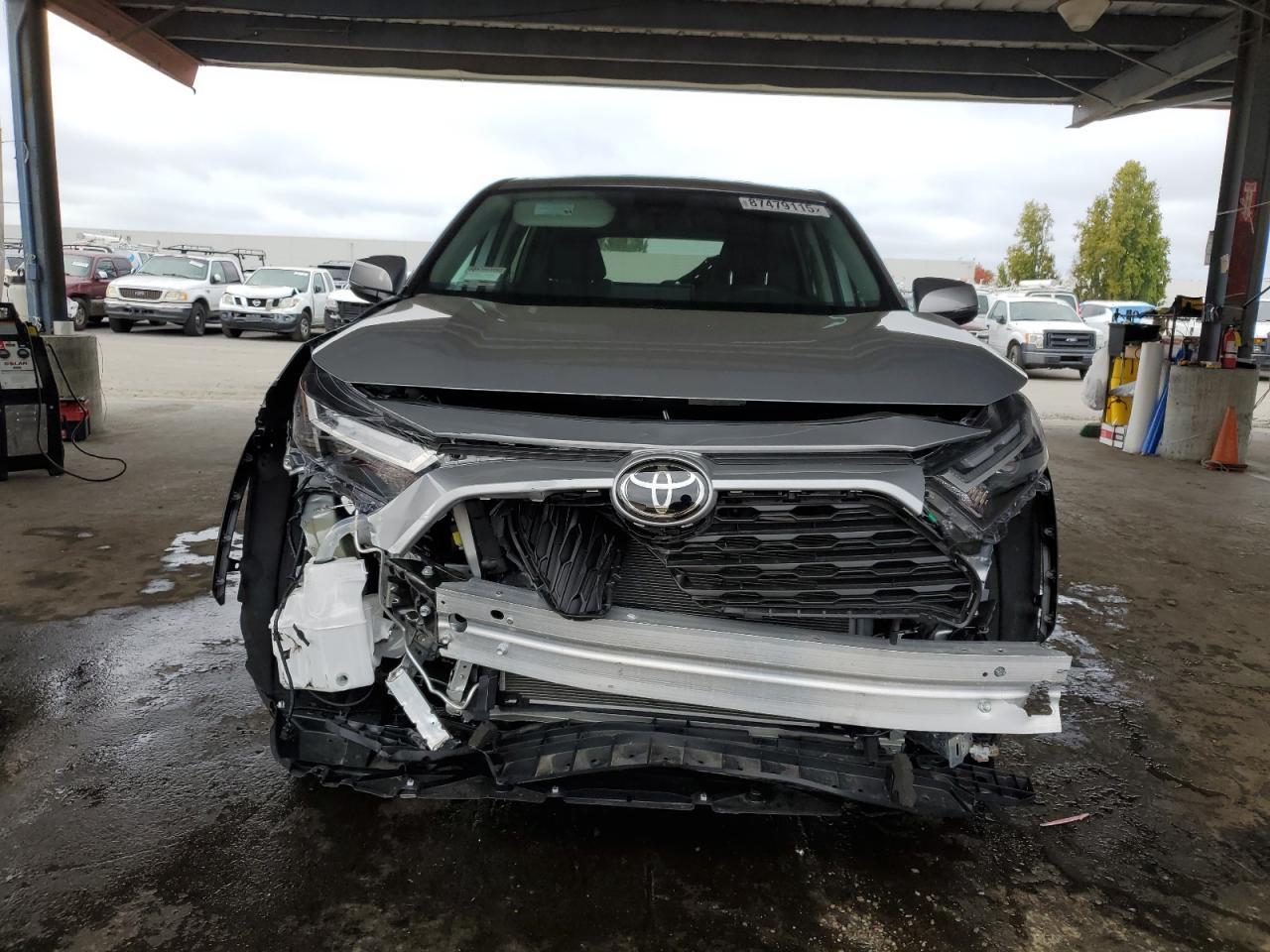 2025 Toyota Rav4 Le - Фото 5