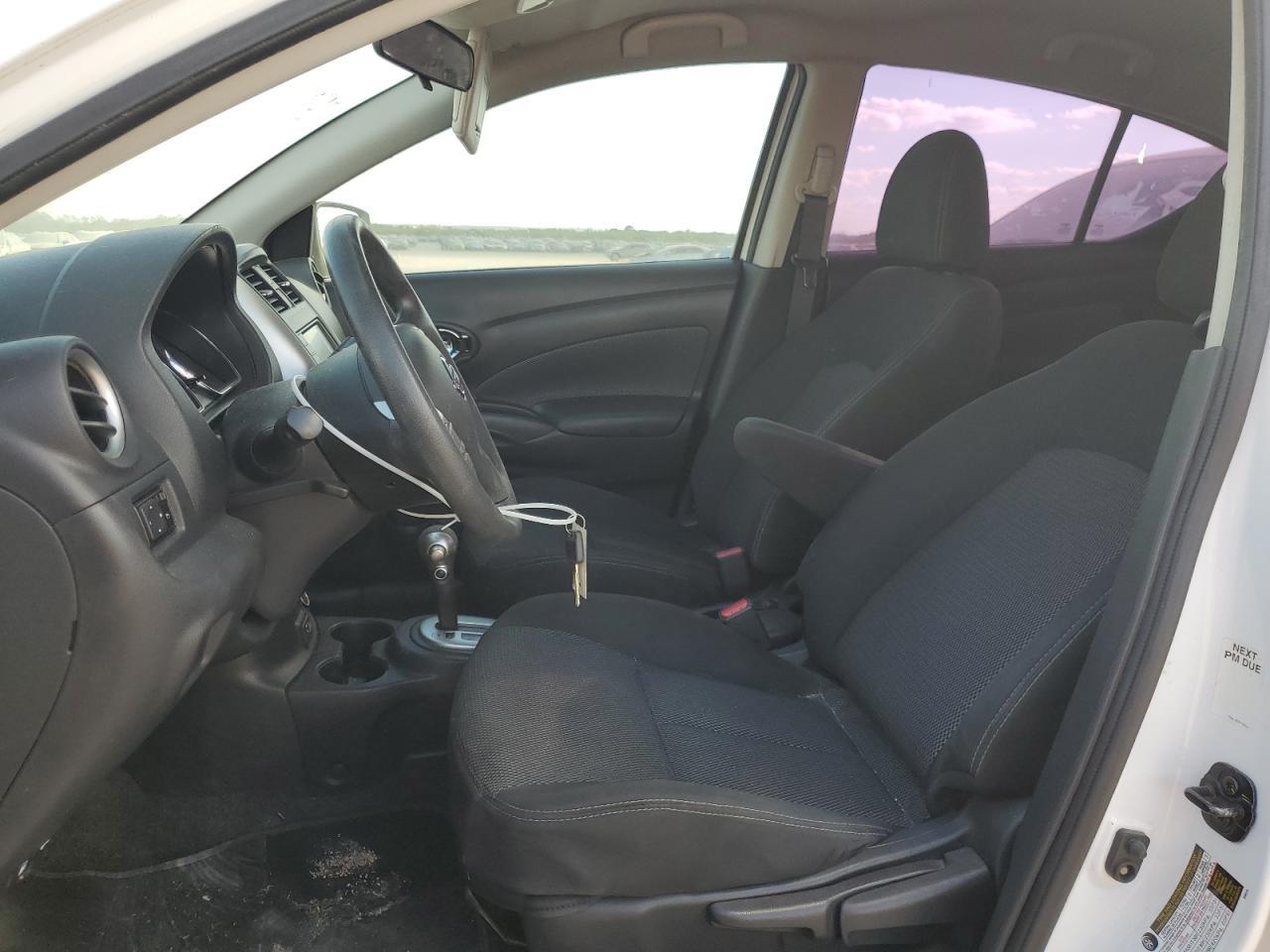 2019 Nissan Versa S - Фото 7