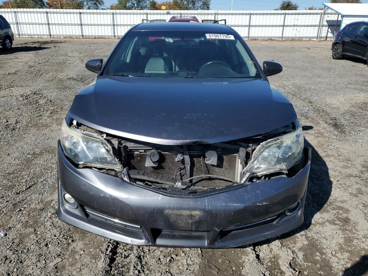 2014 Toyota Camry L - Image 5