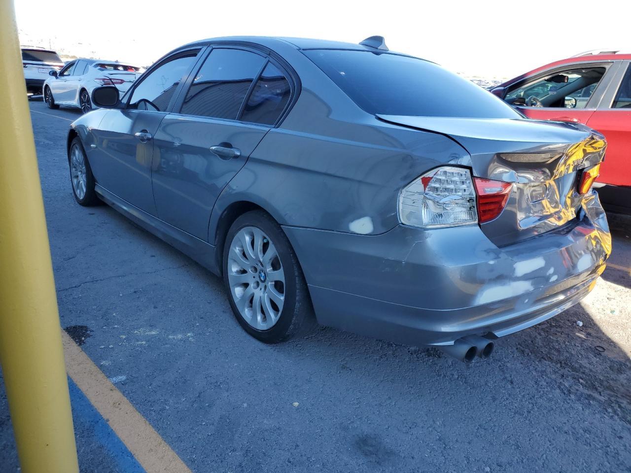 2011 BMW 328 Xi Sulev - Image 2