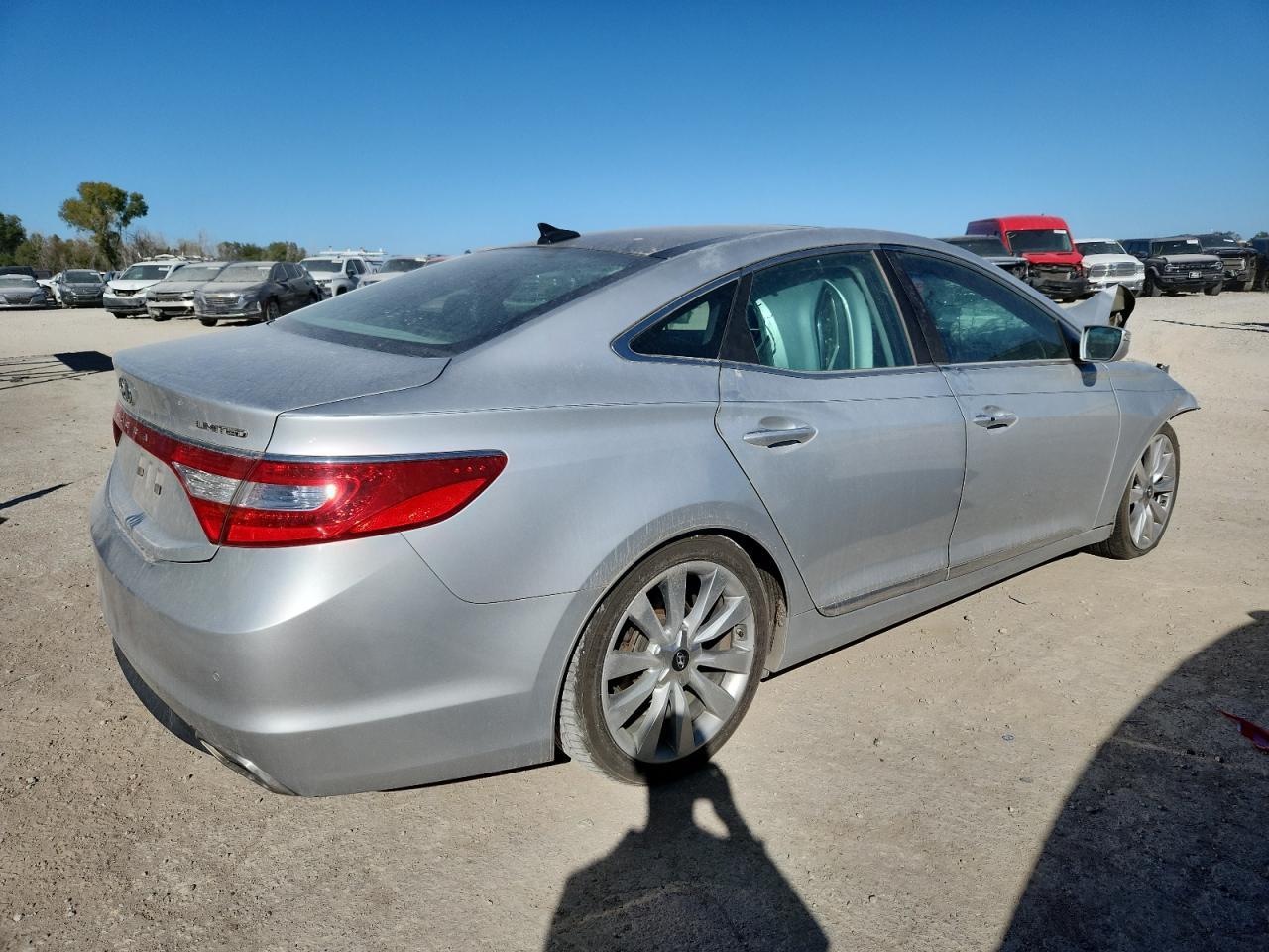 2015 Hyundai Azera Limited - Image 3