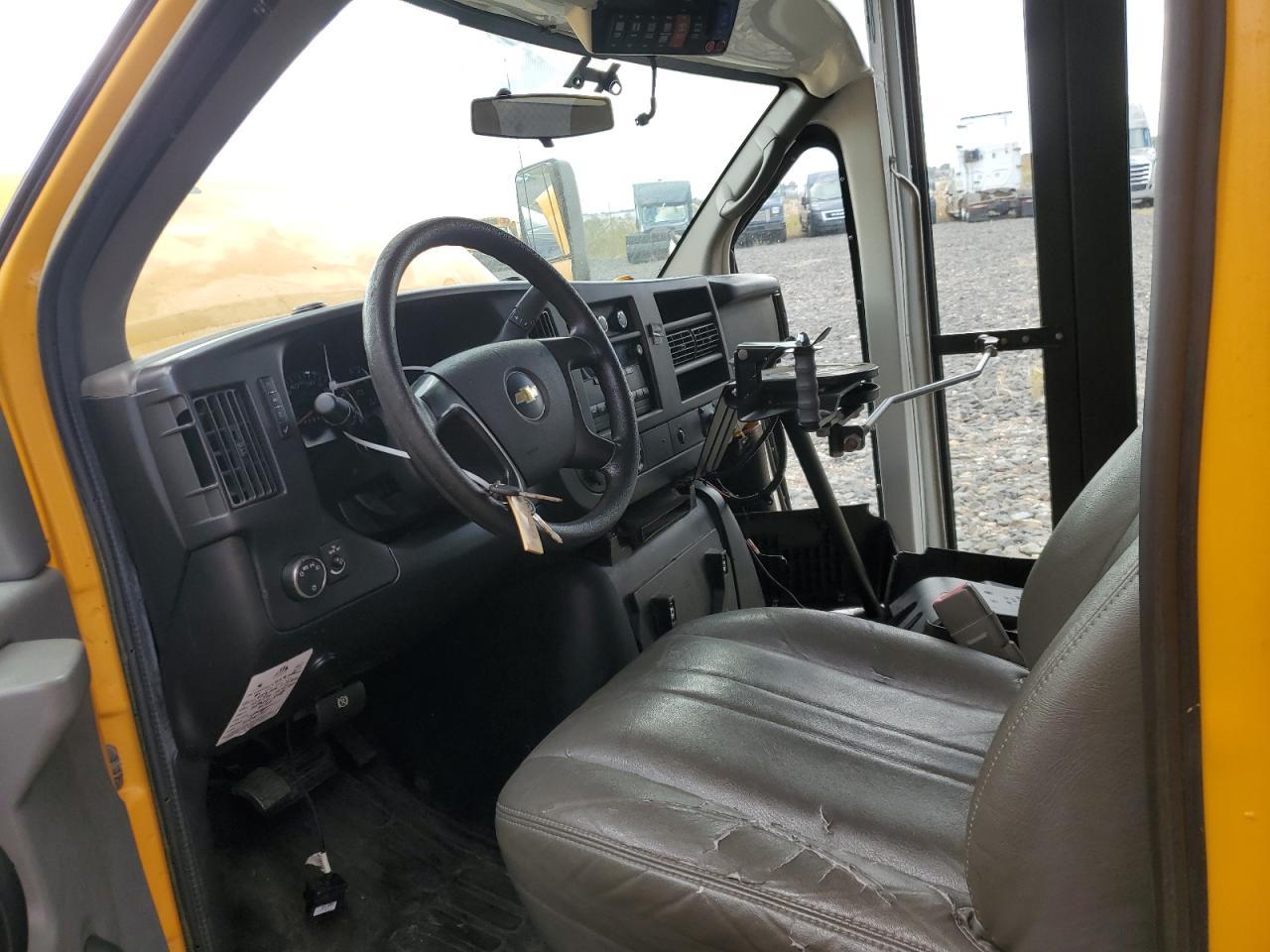 2012 Chevrolet Express G4 - School Bus - Image 5