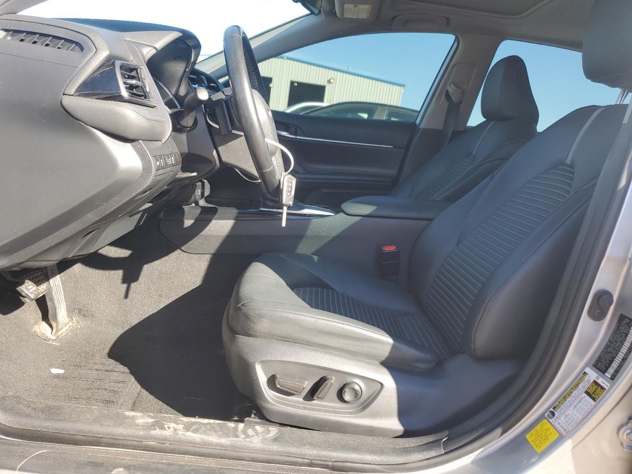 2019 Toyota Camry L - Image 7