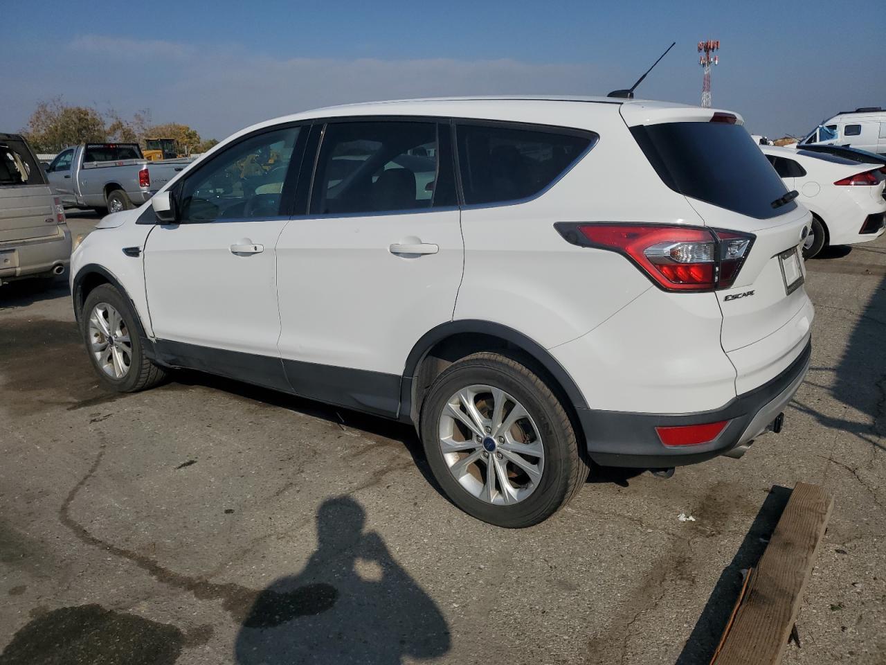 2017 Ford Escape Se - Image 2