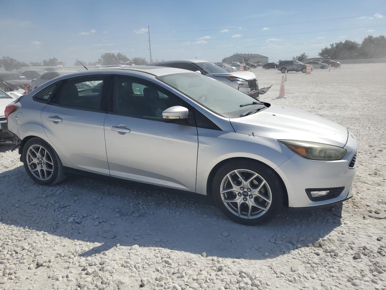 2015 Ford Focus Se - Image 4