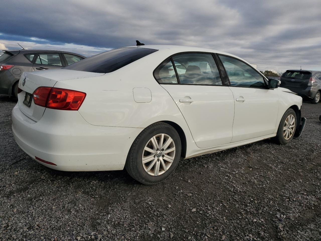 2014 Volkswagen Jetta Se - Image 3