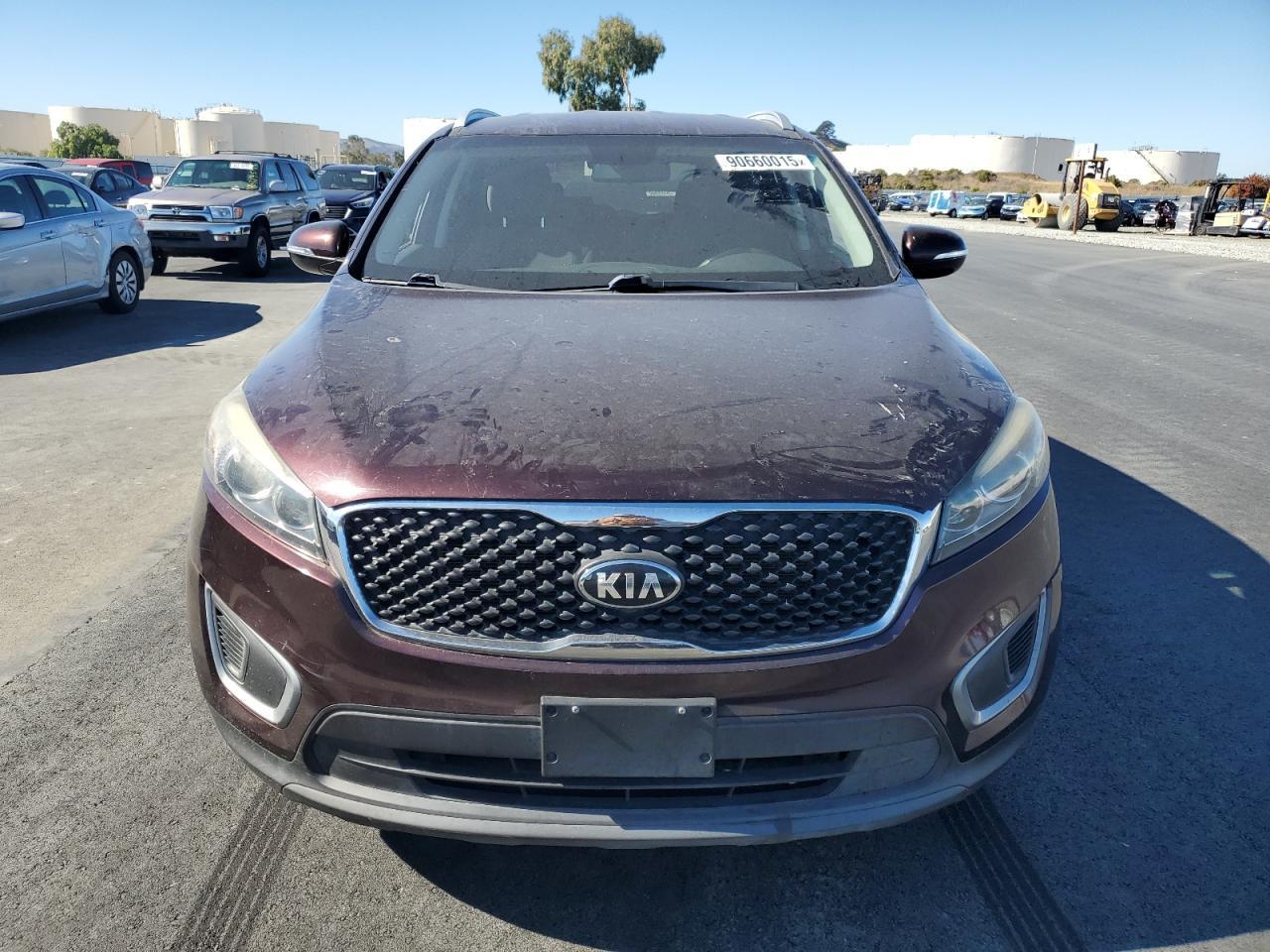 2016 Kia Sorento Lx - Image 5