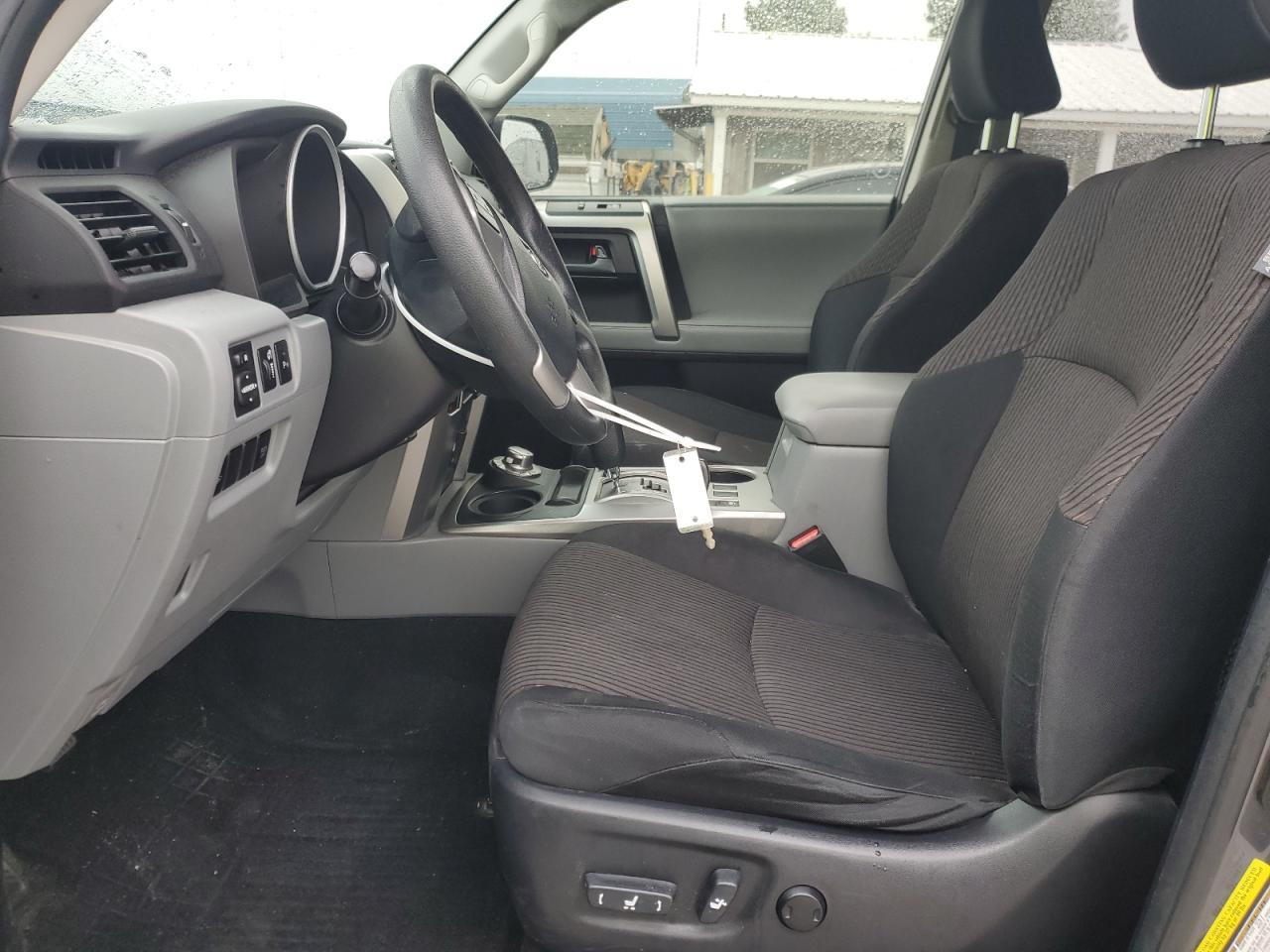 2013 Toyota 4Runner Sr5 - Image 7