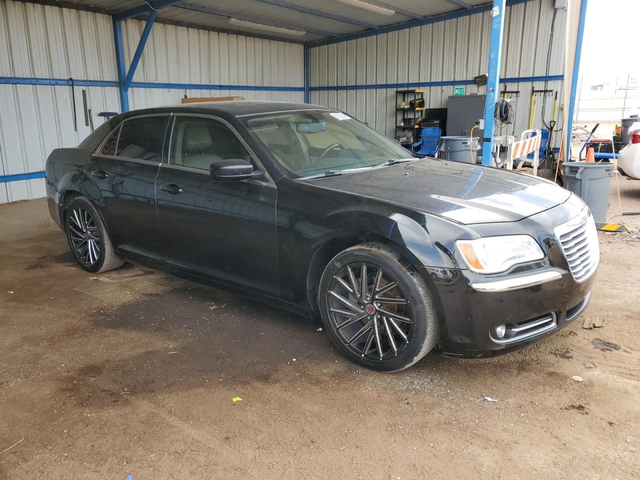 2013 Chrysler 300 - Фото 4