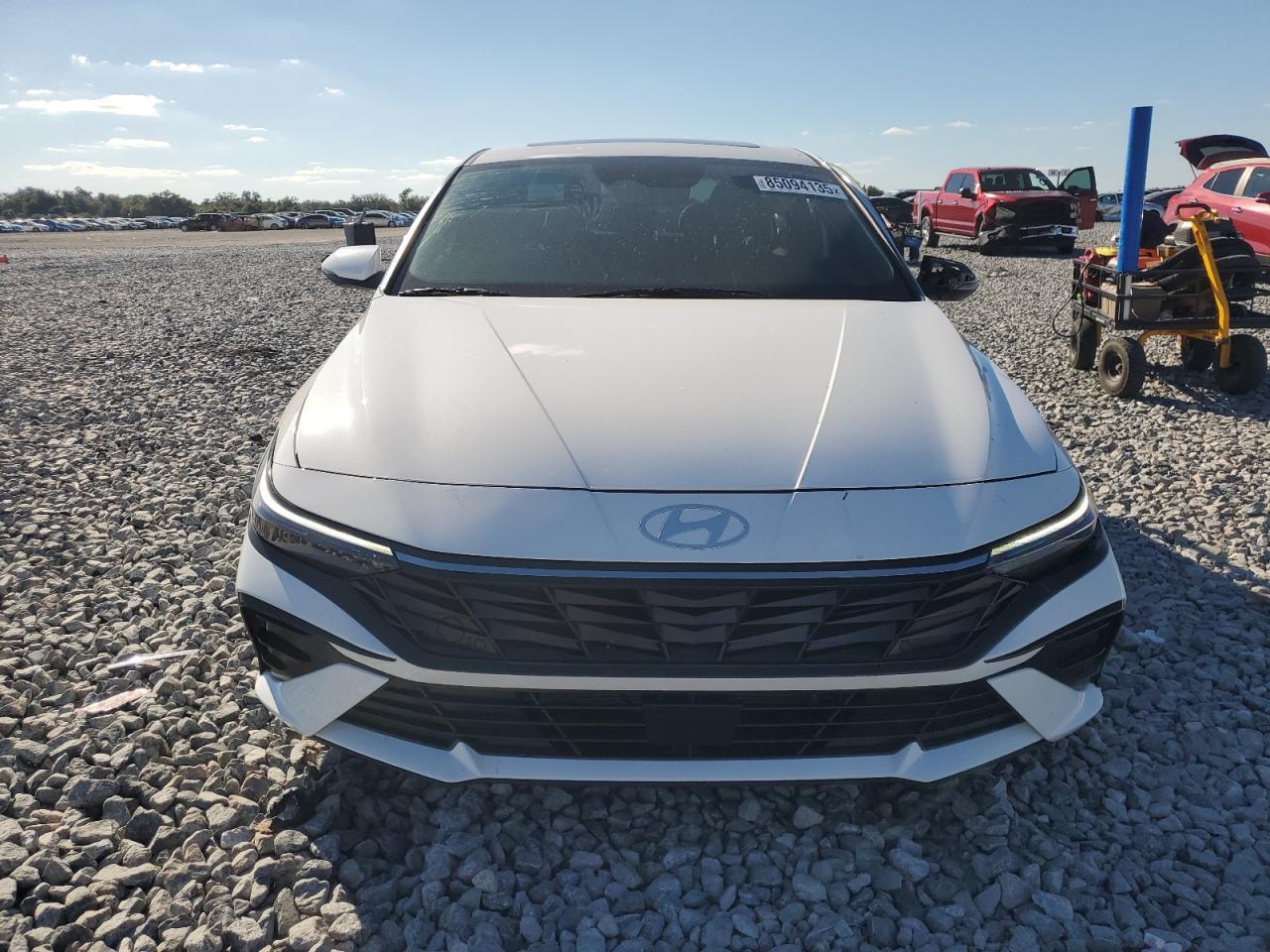 2025 Hyundai Elantra Limited - Фото 5