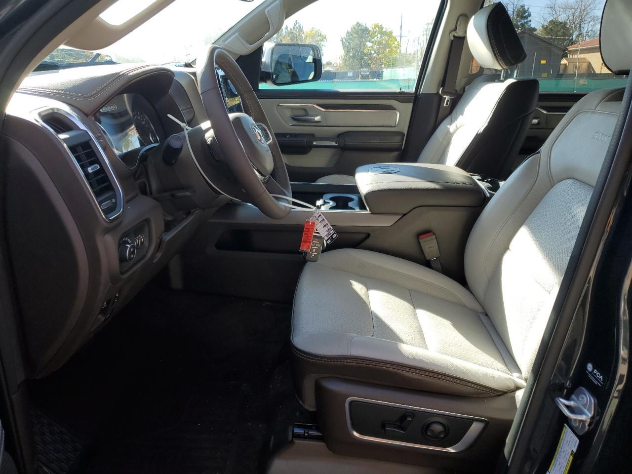 2025 Ram 1500 Laramie - Image 7