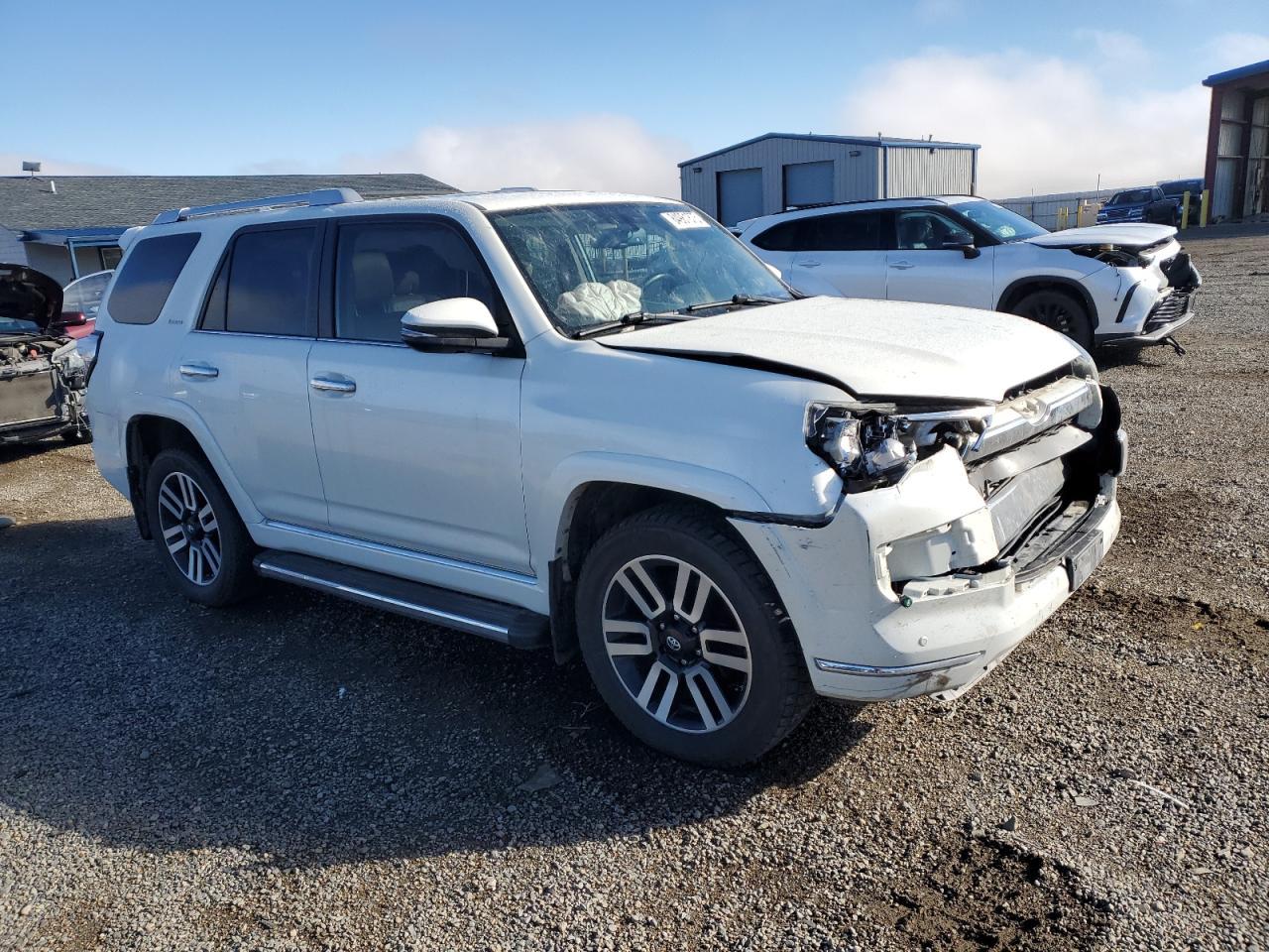 2018 Toyota 4Runner Sr5/Sr5 Premium - Image 4