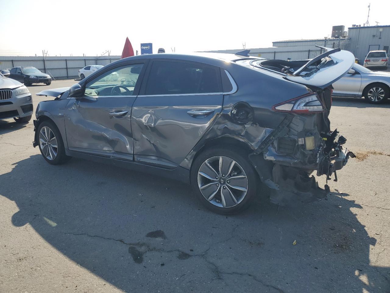 2019 Hyundai Ioniq Limited - Image 2