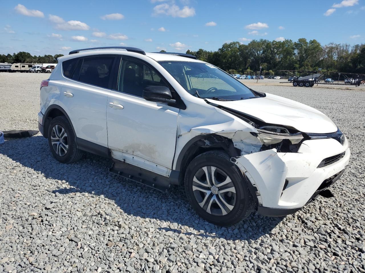 2017 Toyota Rav4 Le - Фото 4
