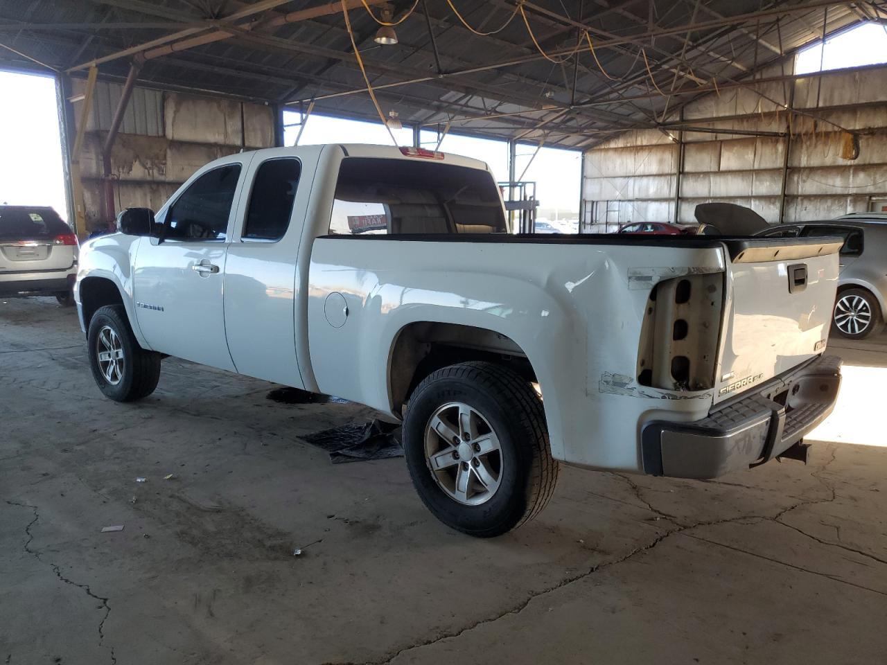 2008 GMC Sierra K1500 - Фото 2