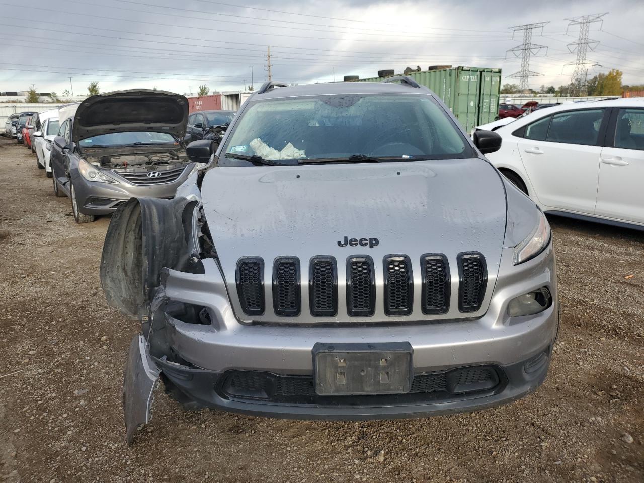 2017 Jeep Cherokee Sport - Image 5