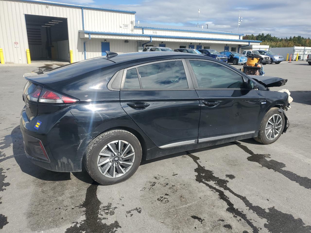 2020 Hyundai Ioniq Se - Фото 3