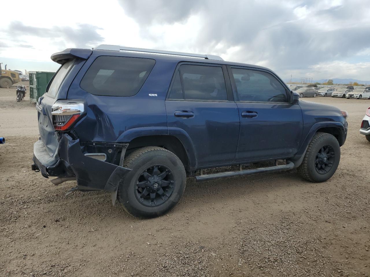 2014 Toyota 4Runner Sr5 - Image 3
