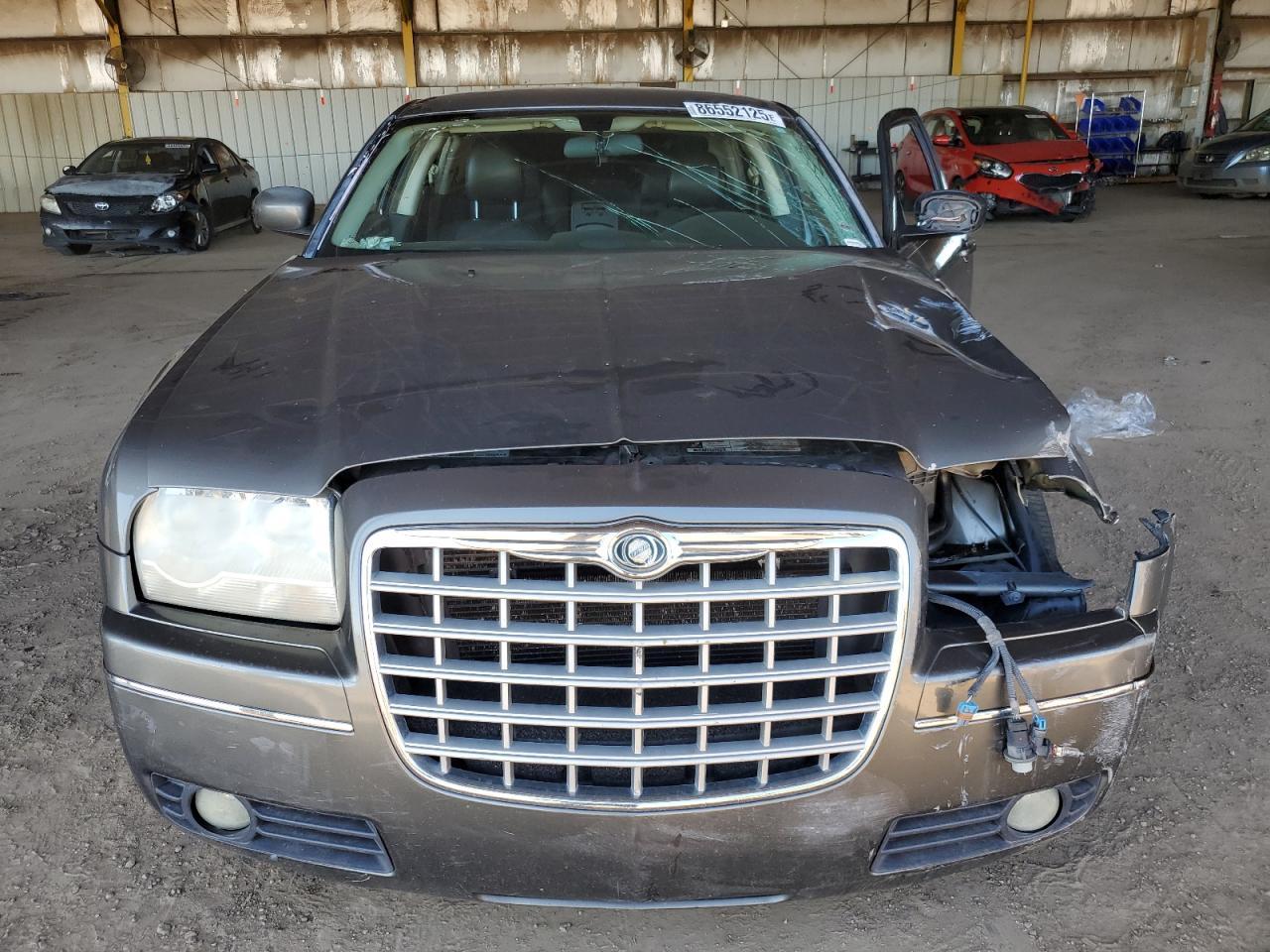 2008 Chrysler 300 Touring - Image 5