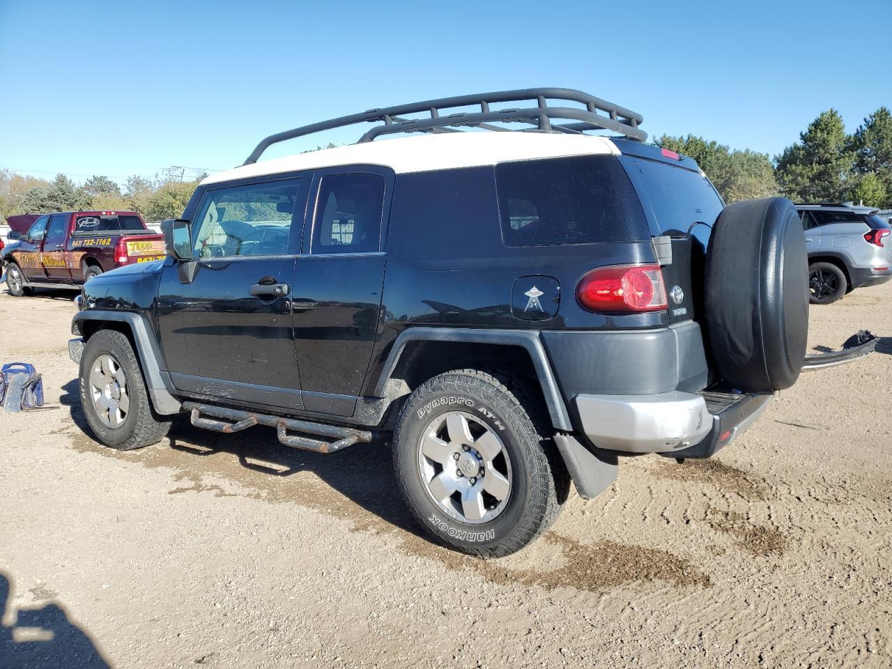 2008 Toyota Fj Cruiser - Image 2