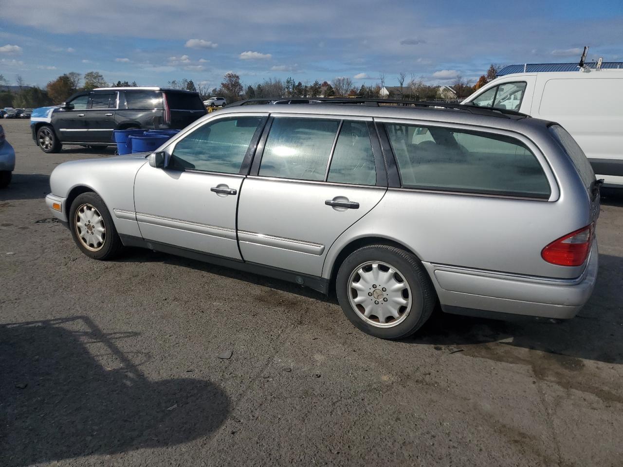 1998 Mercedes-Benz E-320 - Фото 2