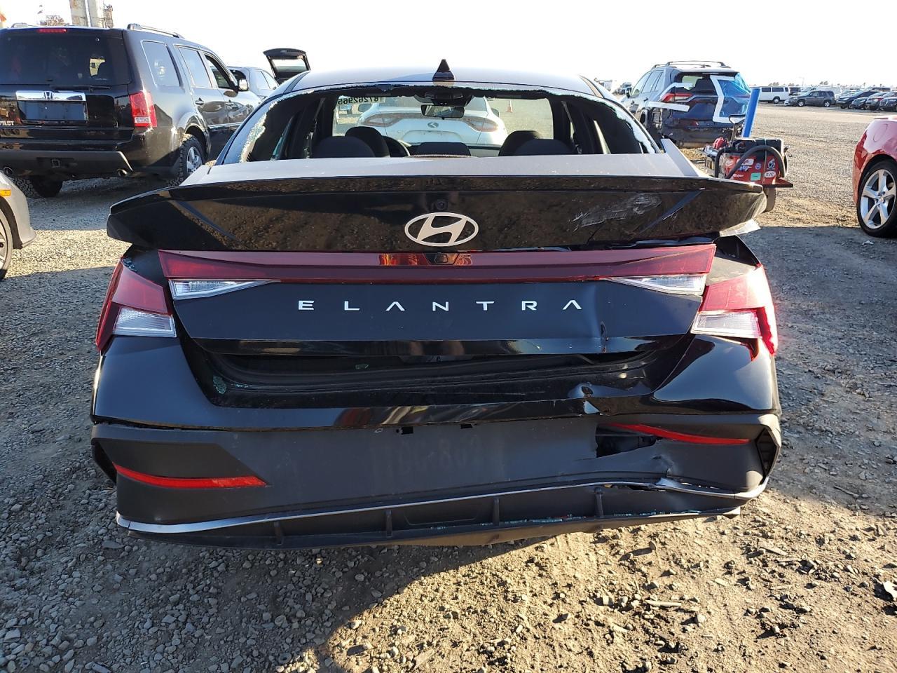 2025 Hyundai Elantra Sel Sport - Фото 6