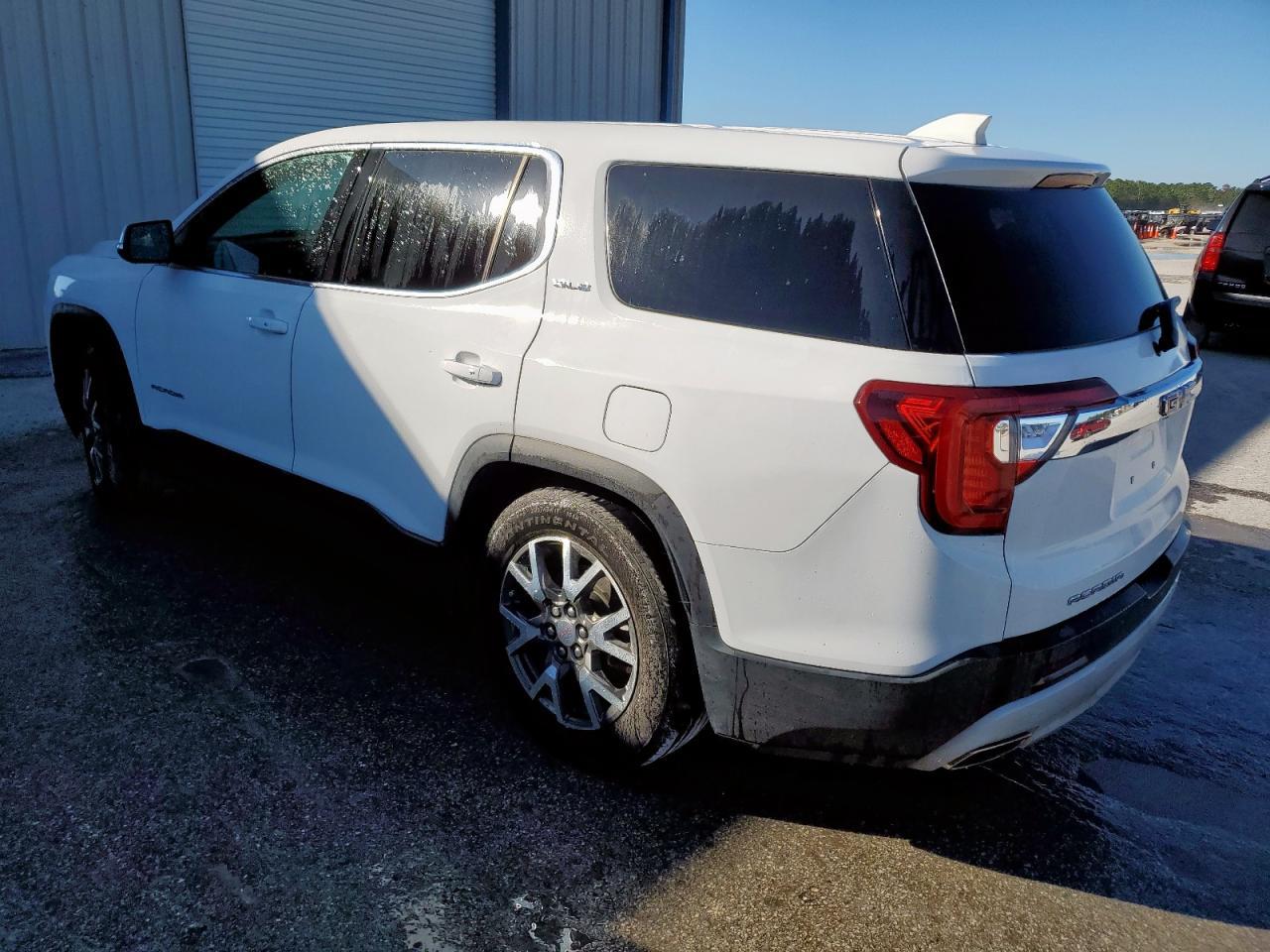 2023 GMC Acadia Sle - Image 2