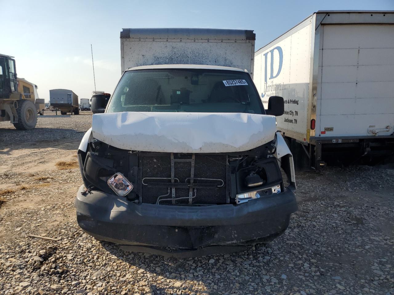 2012 GMC Savana Cutaway G3500 - Image 5