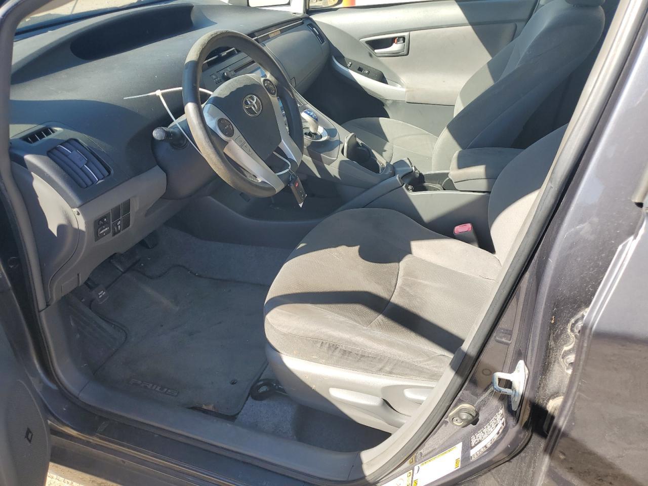 2011 Toyota Prius - Фото 7