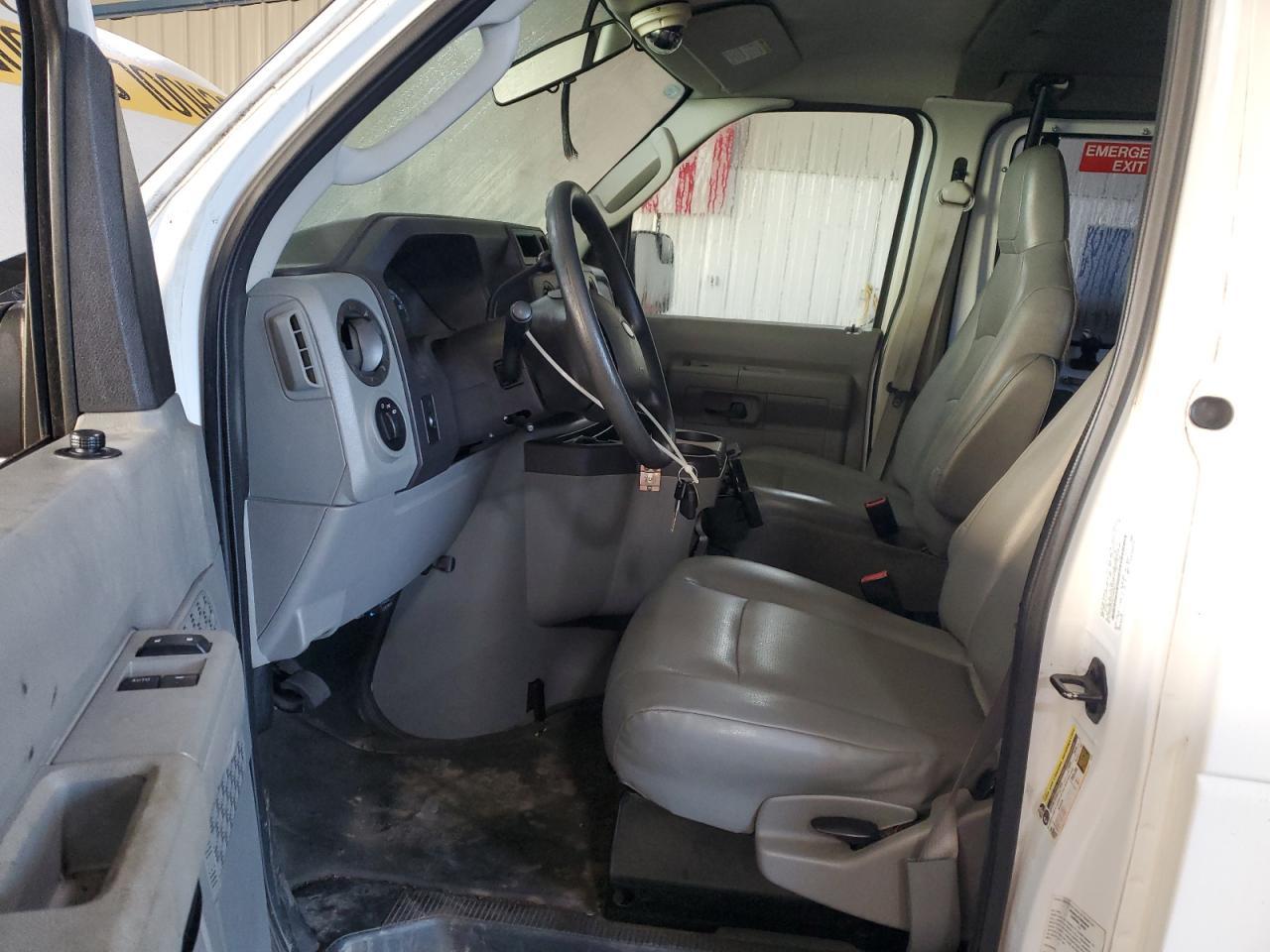 2012 Ford Econoline E250 Van - Image 7