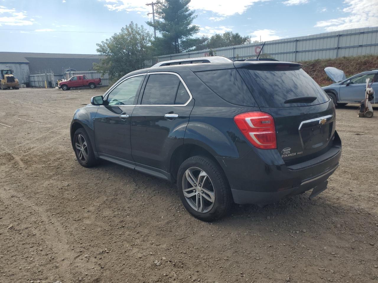 2017 Chevrolet Equinox Premier - Фото 2